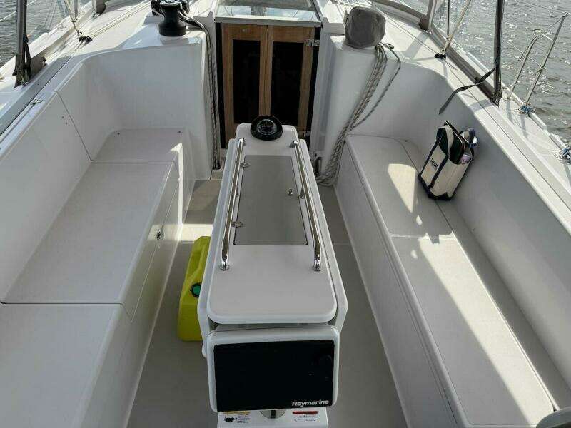 Picture Perfect 43ft Catalina Yacht For Sale