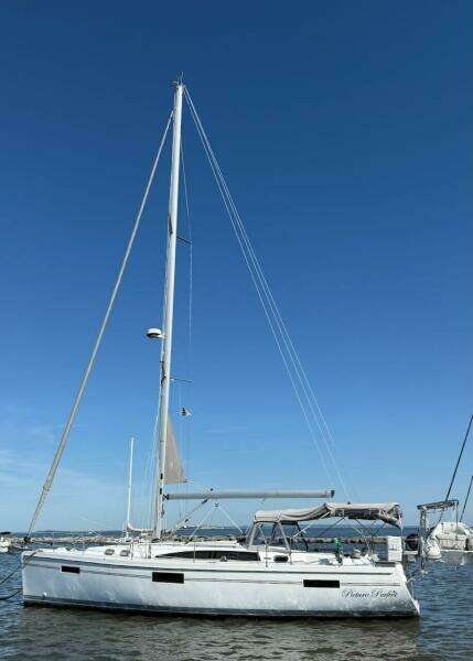 Picture Perfect 43ft Catalina Yacht For Sale