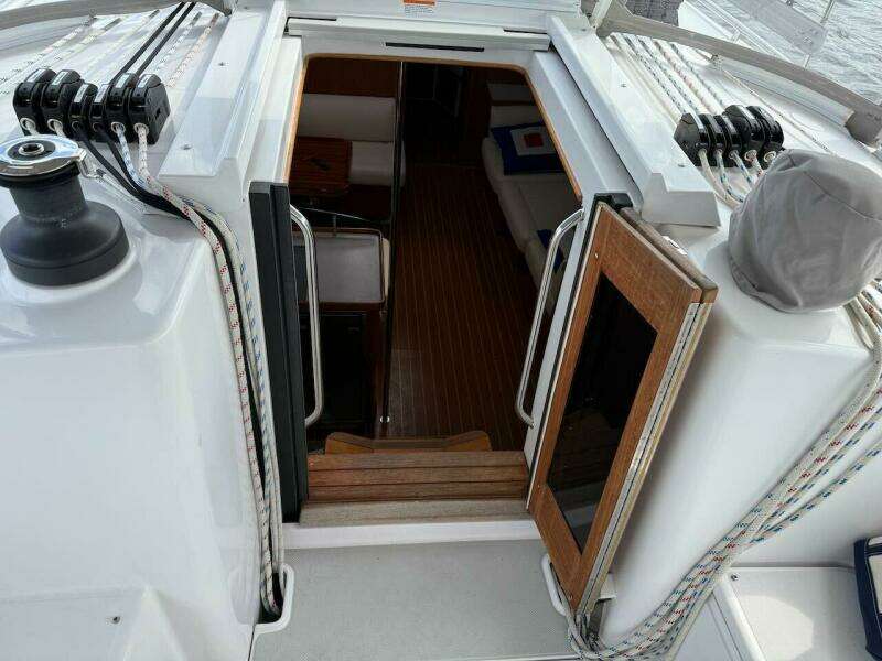 Picture Perfect 43ft Catalina Yacht For Sale