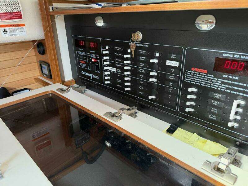 Picture Perfect 43ft Catalina Yacht For Sale