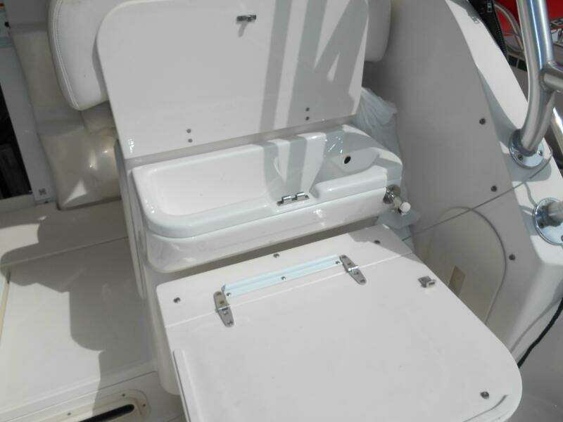 Delfini 27ft Wellcraft Yacht For Sale