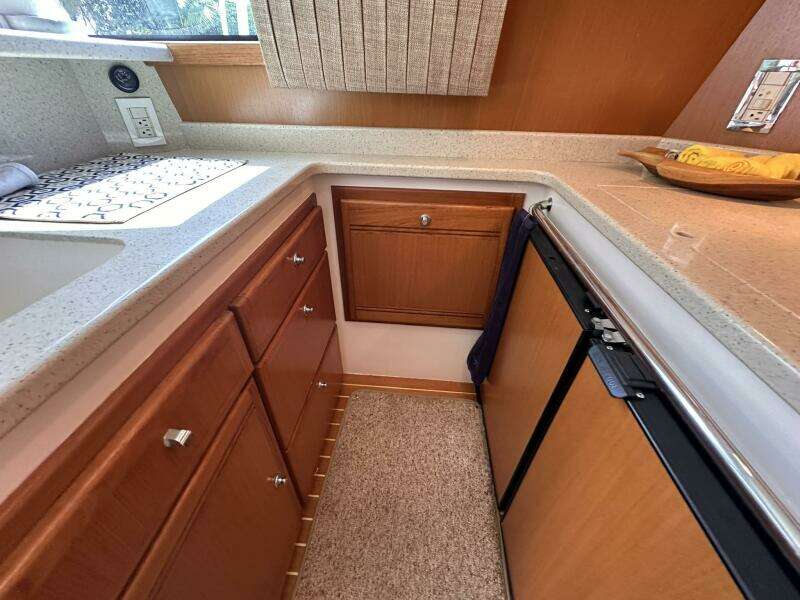 Andy 40ft Cabo Yacht For Sale