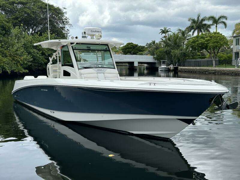 37ft Boston Whaler Yacht For Sale