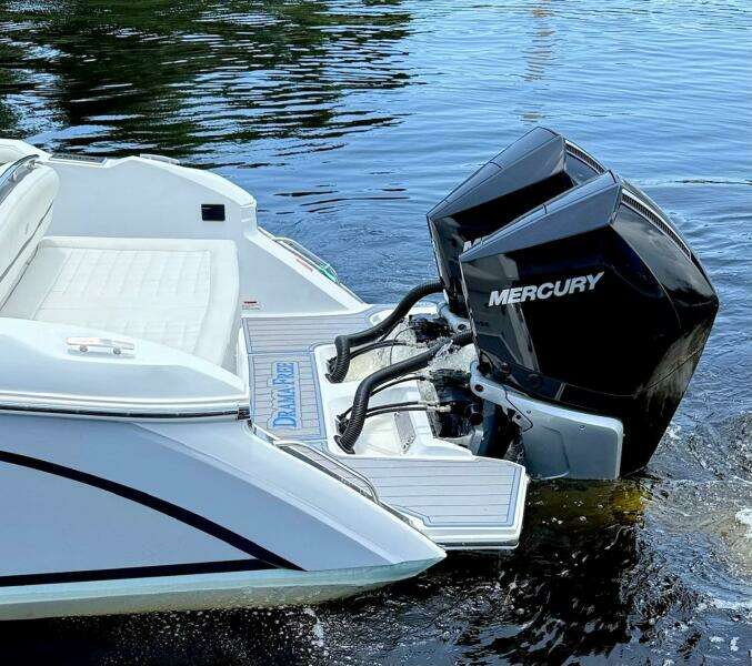 Drama Free 30ft Cobalt Yacht For Sale