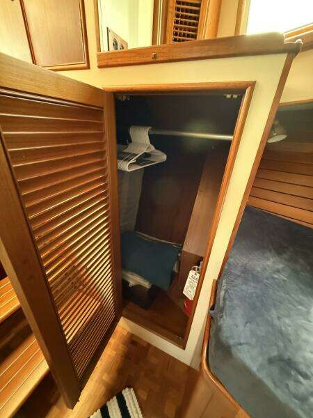 42ft Grand Banks Yacht For Sale