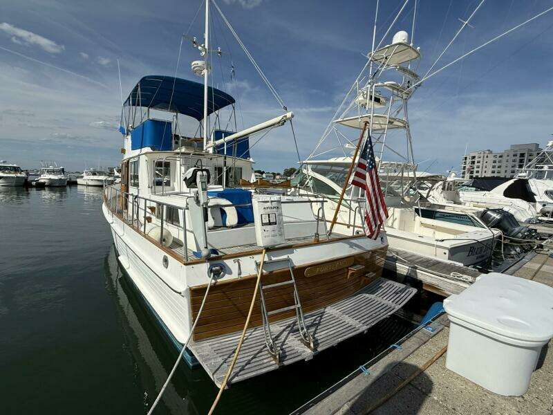 42ft Grand Banks Yacht For Sale