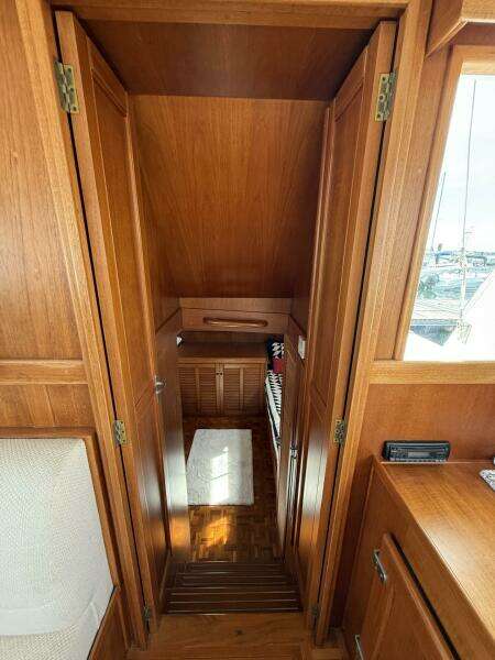 42ft Grand Banks Yacht For Sale
