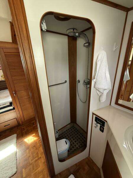 42ft Grand Banks Yacht For Sale
