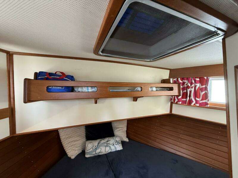 42ft Grand Banks Yacht For Sale