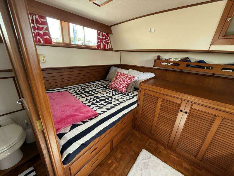 42ft Grand Banks Yacht For Sale