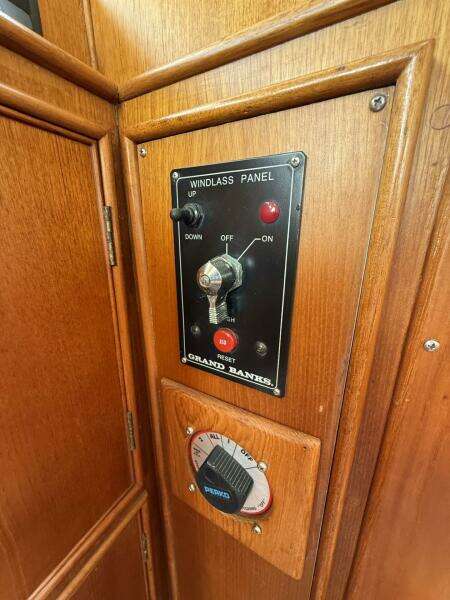42ft Grand Banks Yacht For Sale