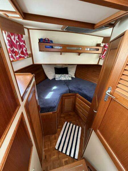 42ft Grand Banks Yacht For Sale