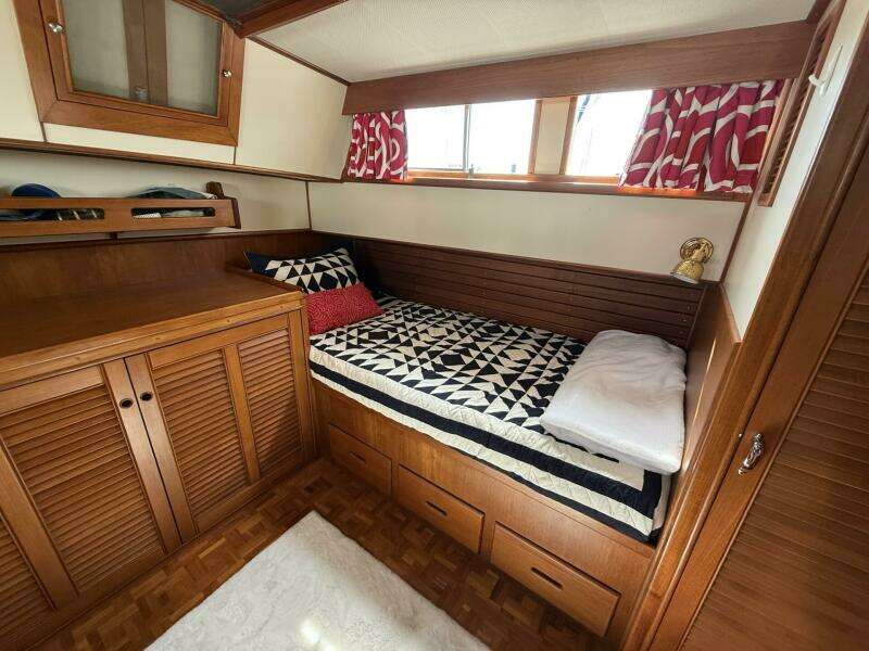 42ft Grand Banks Yacht For Sale