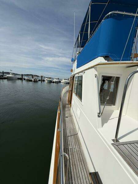 42ft Grand Banks Yacht For Sale
