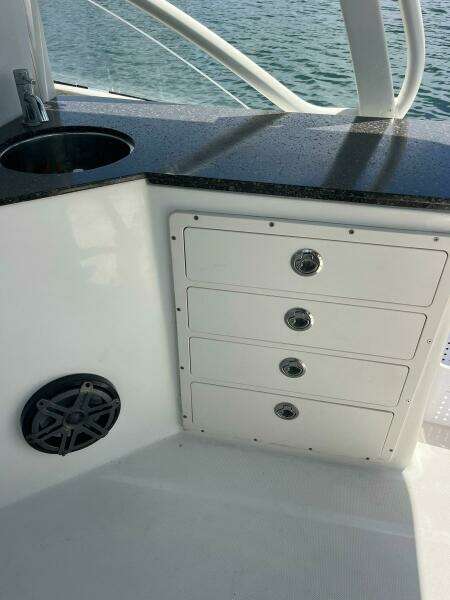 Beach Bum 28ft World Cat Yacht For Sale