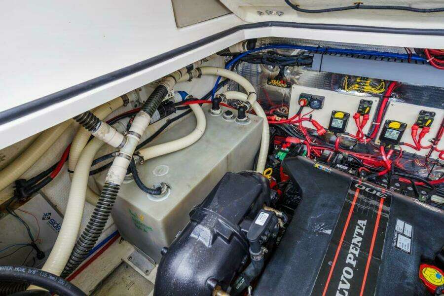 Fantasea 32ft Regal Yacht For Sale