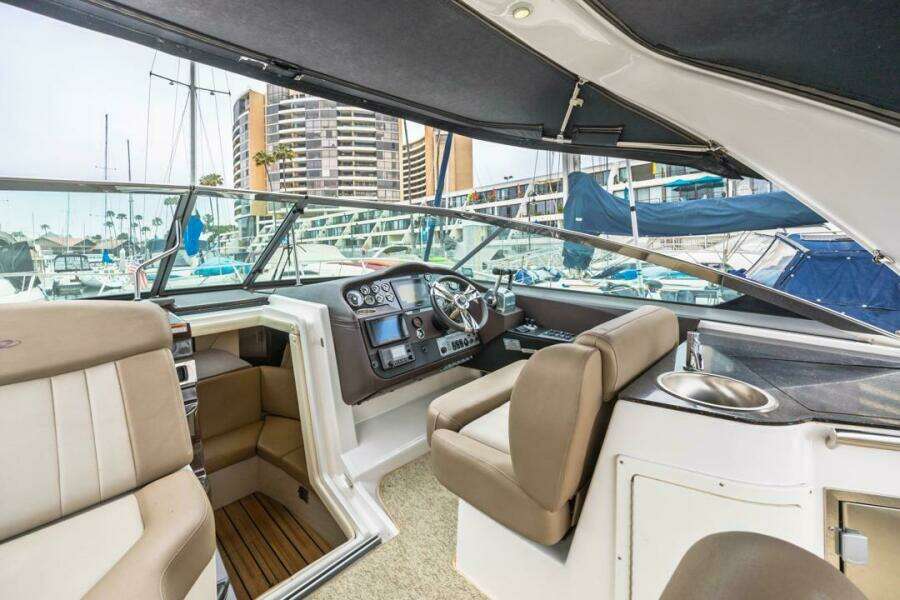 Fantasea 32ft Regal Yacht For Sale