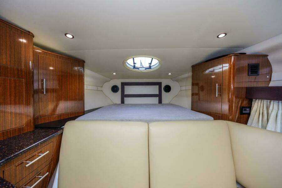 Fantasea 32ft Regal Yacht For Sale