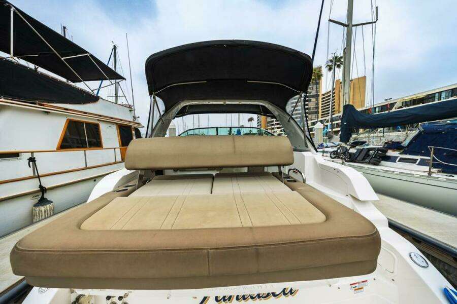 Fantasea 32ft Regal Yacht For Sale