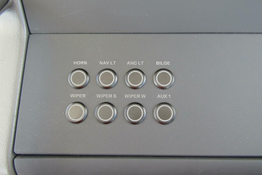 30' 2025 Nimbus Weekender 9