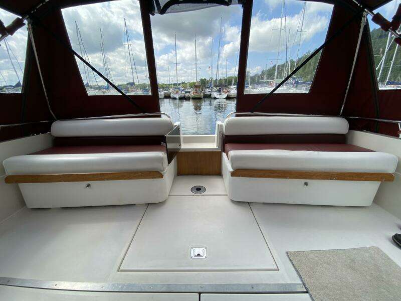 Nice n Naughty 33ft Chris Craft Yacht For Sale