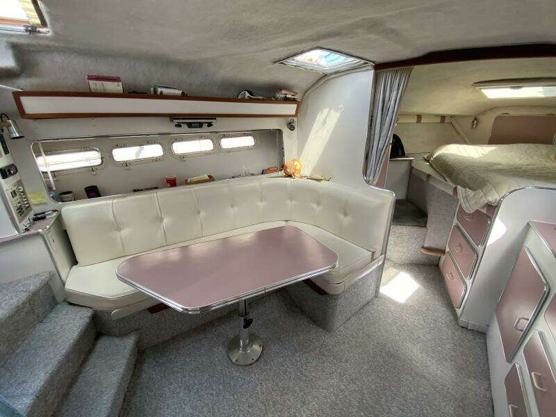 Nice n Naughty 33ft Chris Craft Yacht For Sale