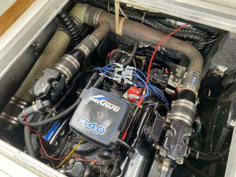Nice n Naughty 33ft Chris Craft Yacht For Sale