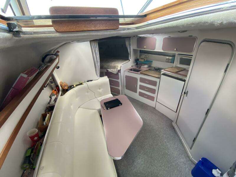 Nice n Naughty 33ft Chris Craft Yacht For Sale