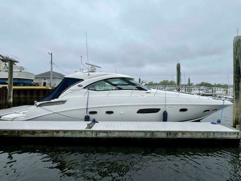 Equinox 47ft Sea Ray Yacht For Sale
