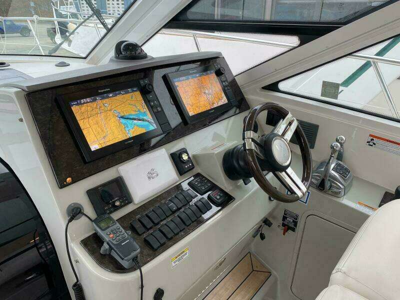 Equinox 47ft Sea Ray Yacht For Sale