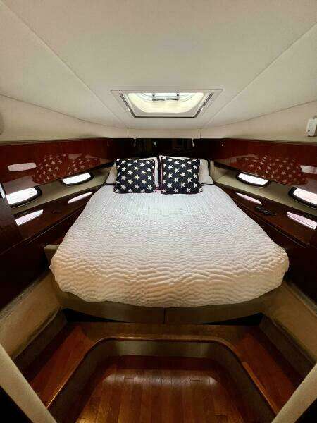 Equinox 47ft Sea Ray Yacht For Sale