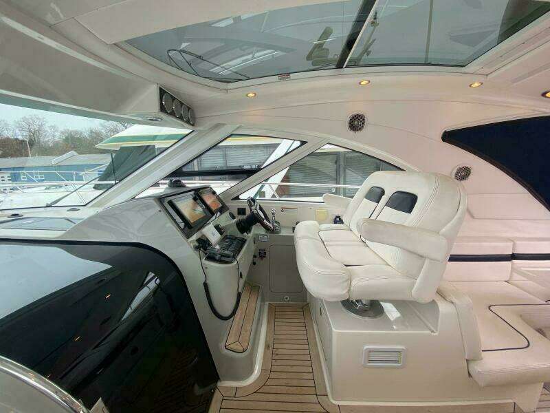 Equinox 47ft Sea Ray Yacht For Sale