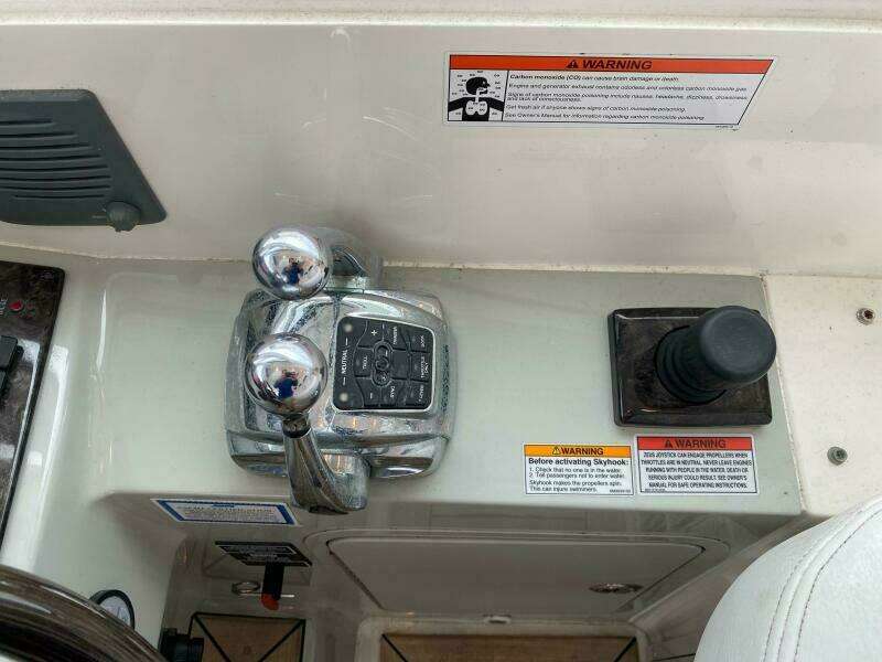Equinox 47ft Sea Ray Yacht For Sale