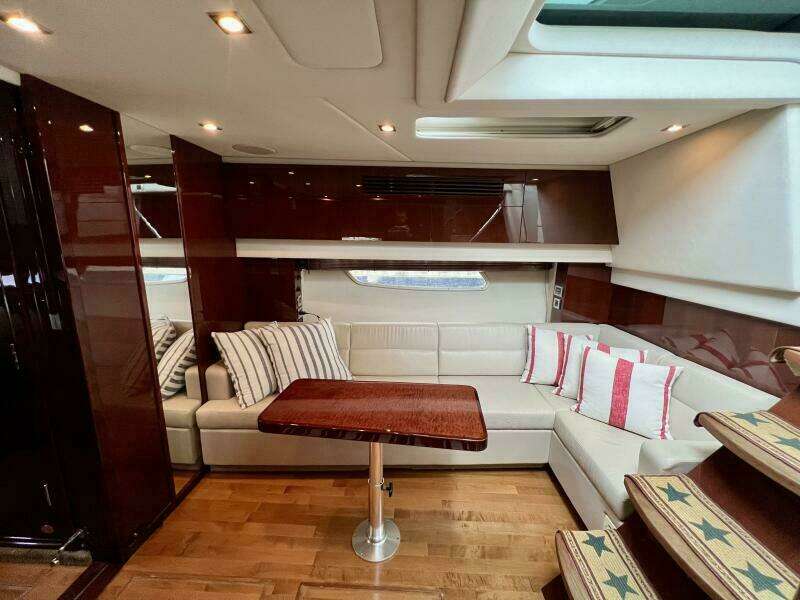 Equinox 47ft Sea Ray Yacht For Sale