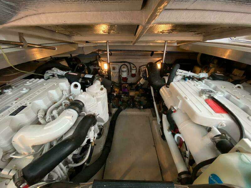 Equinox 47ft Sea Ray Yacht For Sale