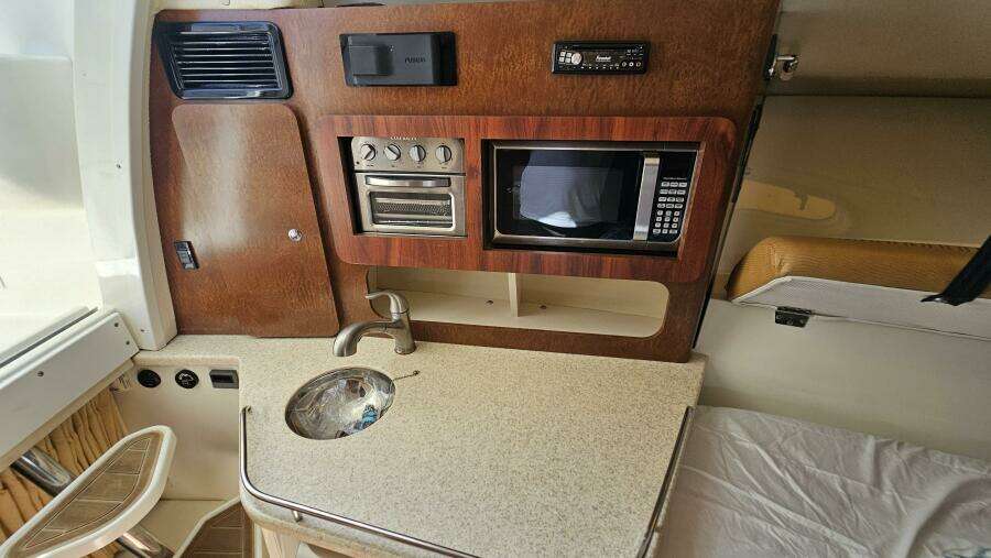 35ft Hydra Sports Yacht For Sale