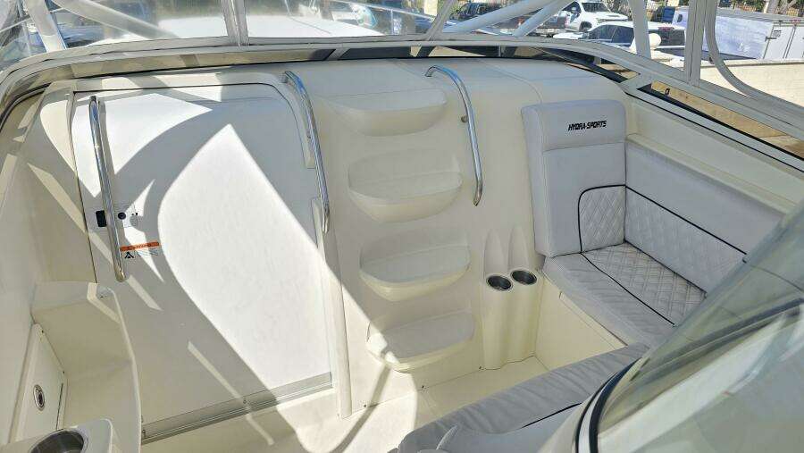 35ft Hydra Sports Yacht For Sale