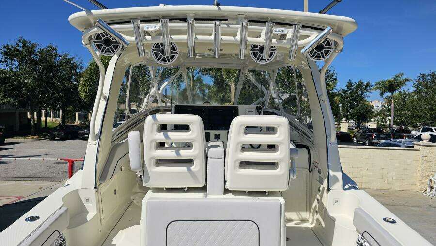 35ft Hydra Sports Yacht For Sale