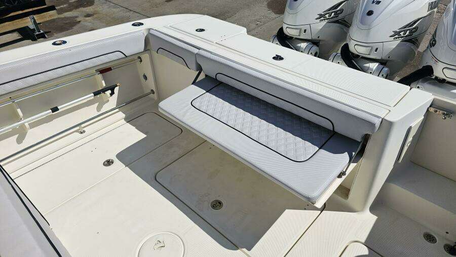 35ft Hydra Sports Yacht For Sale