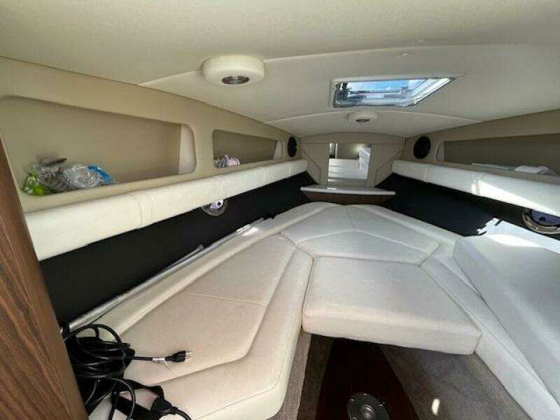 26ft Rinker Yacht For Sale
