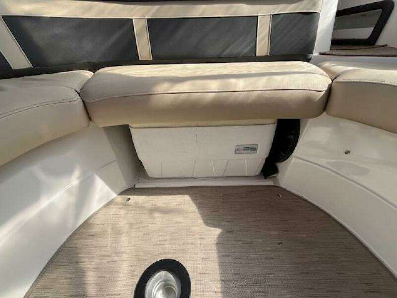 26ft Rinker Yacht For Sale