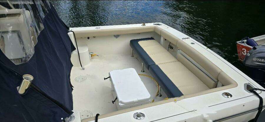30ft Pursuit Yacht For Sale