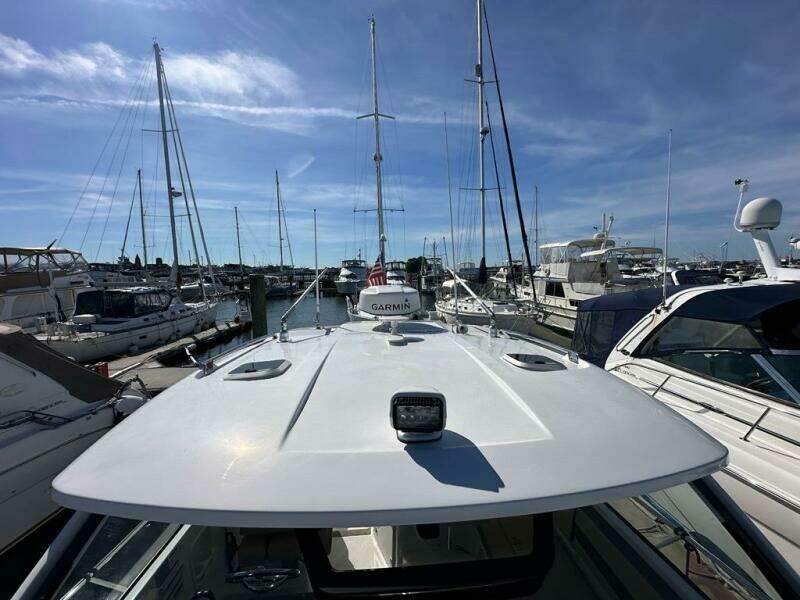 Wave Paver 35ft Pursuit Yacht For Sale