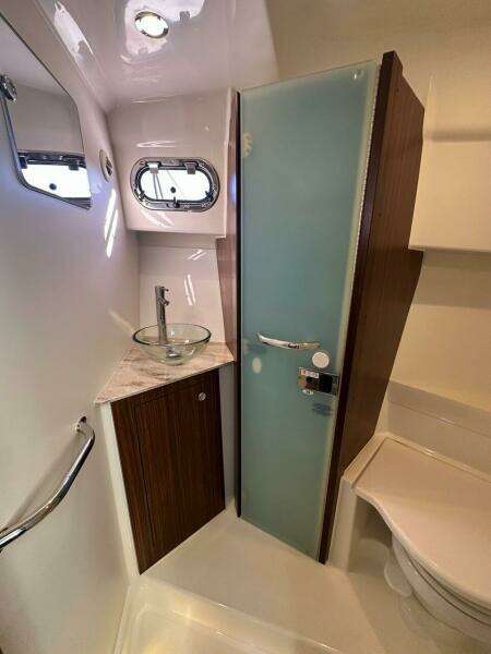Wave Paver 35ft Pursuit Yacht For Sale