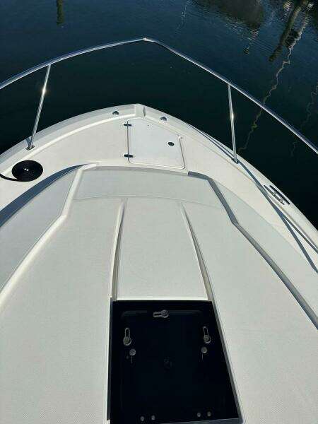 Wave Paver 35ft Pursuit Yacht For Sale
