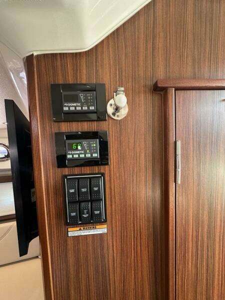 Wave Paver 35ft Pursuit Yacht For Sale