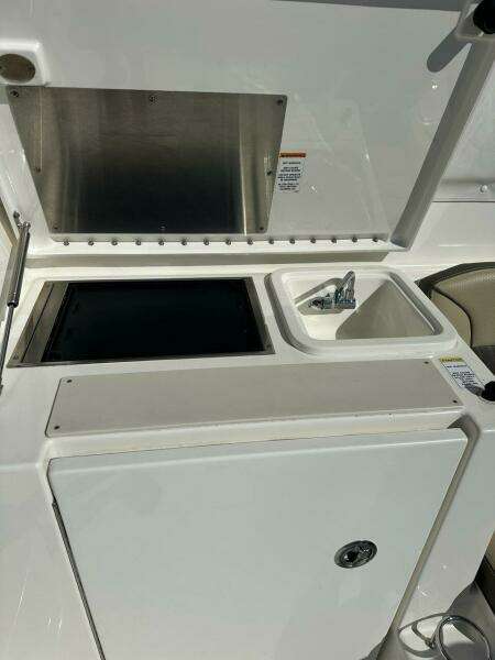 Wave Paver 35ft Pursuit Yacht For Sale