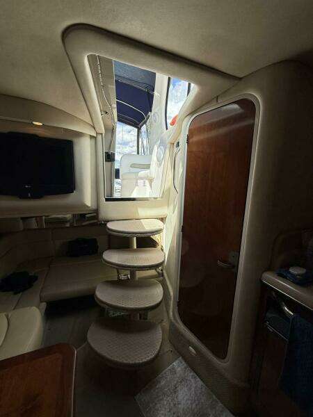 32ft Sea Ray Yacht For Sale