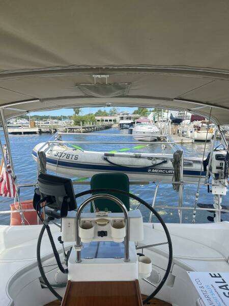 Island Time 44ft Beneteau Yacht For Sale