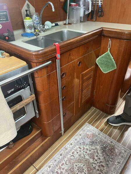 Island Time 44ft Beneteau Yacht For Sale
